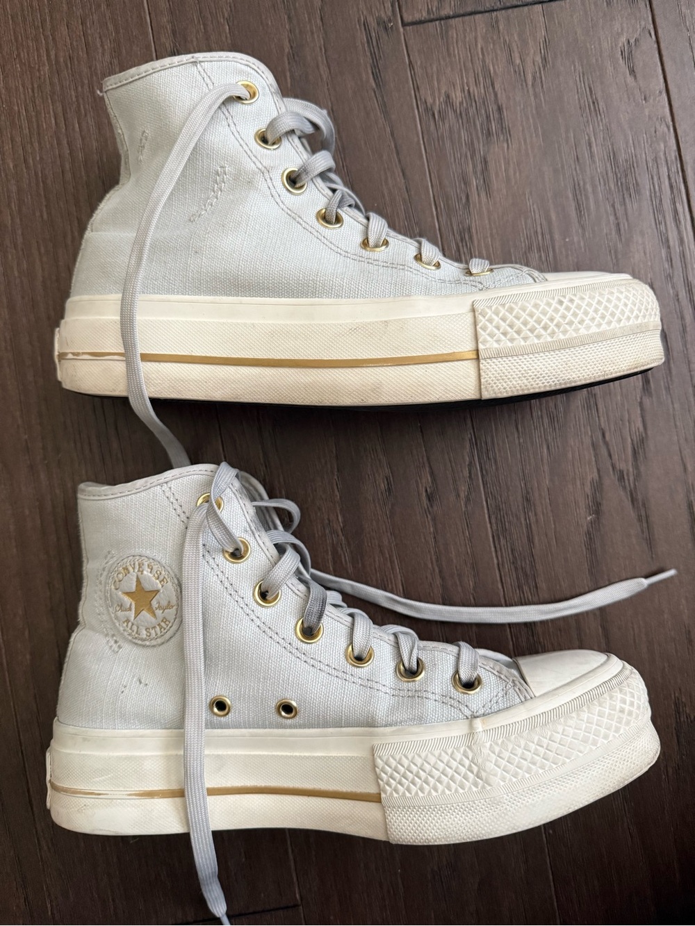 Converse Chuck Taylor All Star Lift Women’s Platform High-Top Sneakers Sz 6